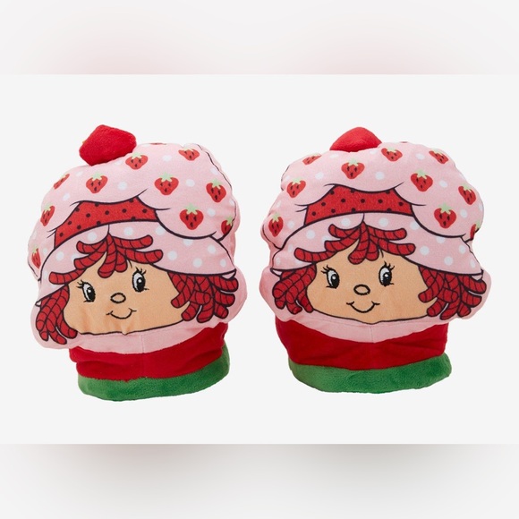 Strawberry Shortcake Red and Pink Slippers- Size M/L NWT - Picture 3 of 4